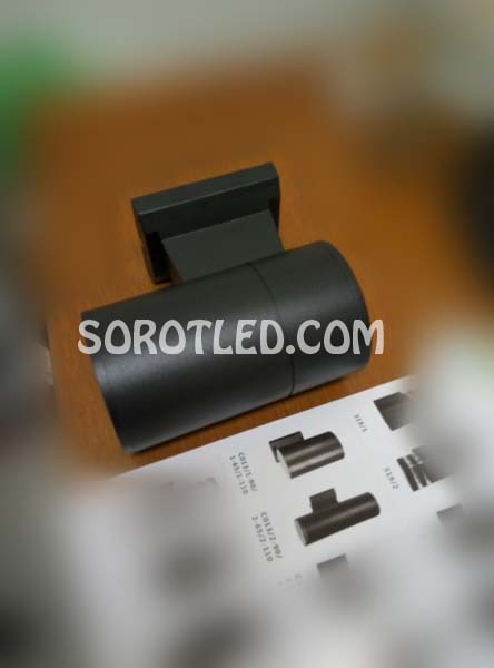 Lampu Dinding Body Hitam Fitting E27 Satu Arah